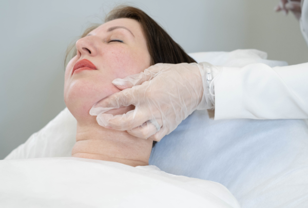 Facelift Surgery in Johnson City, TN<br />
