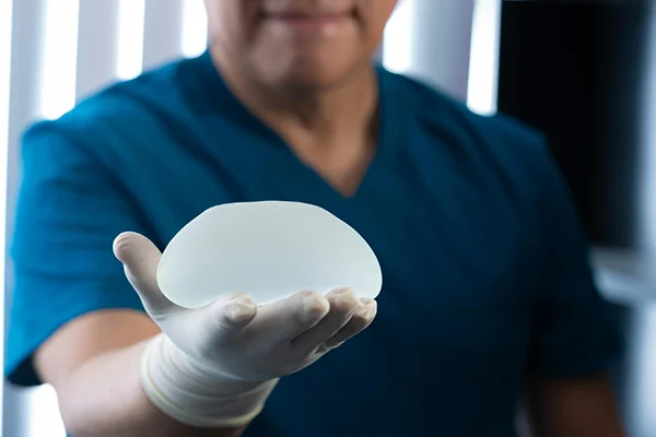 Vertical vs. Anchor Incision in Breast Lifts